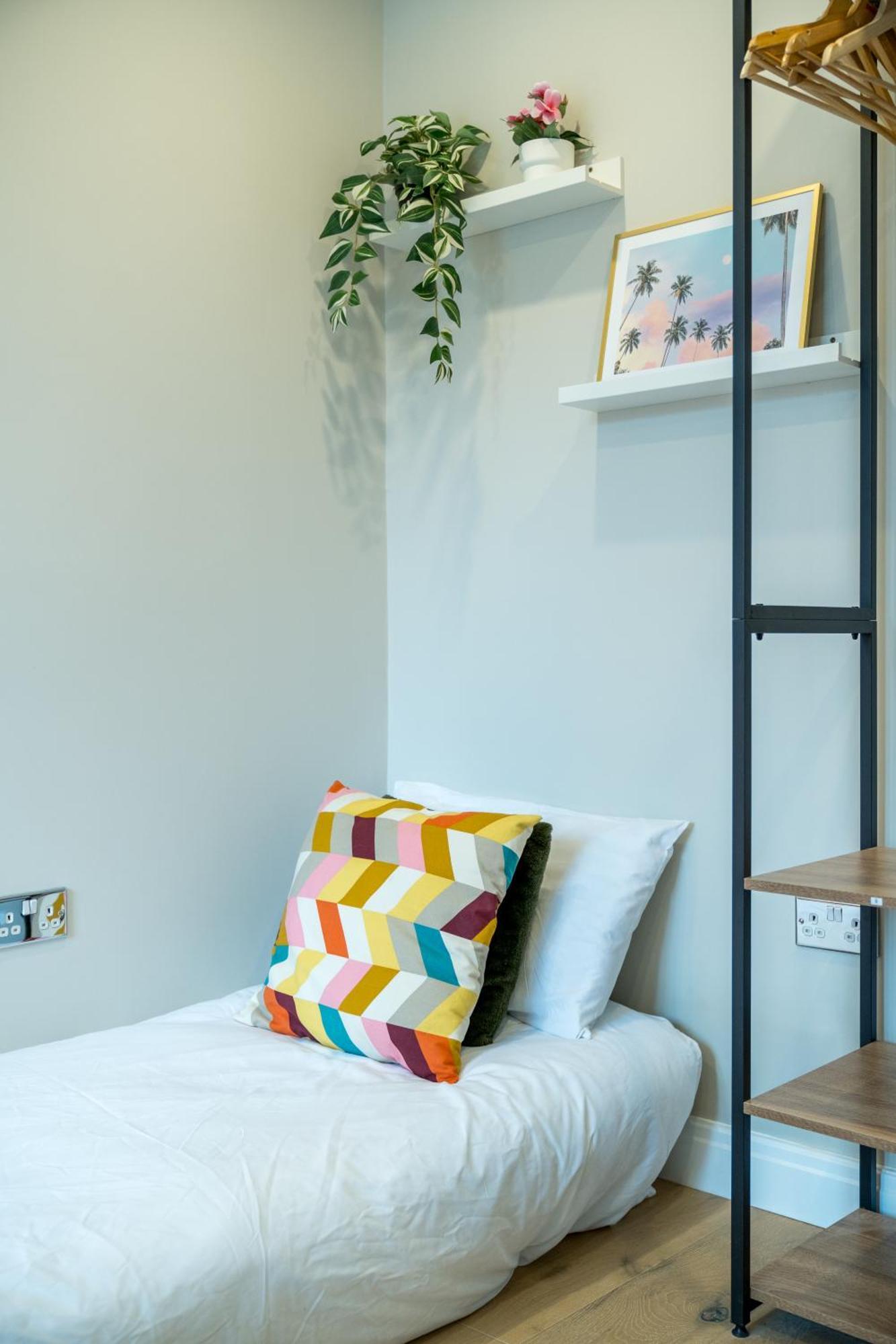 Tabard House Bridge In Of Apartment London